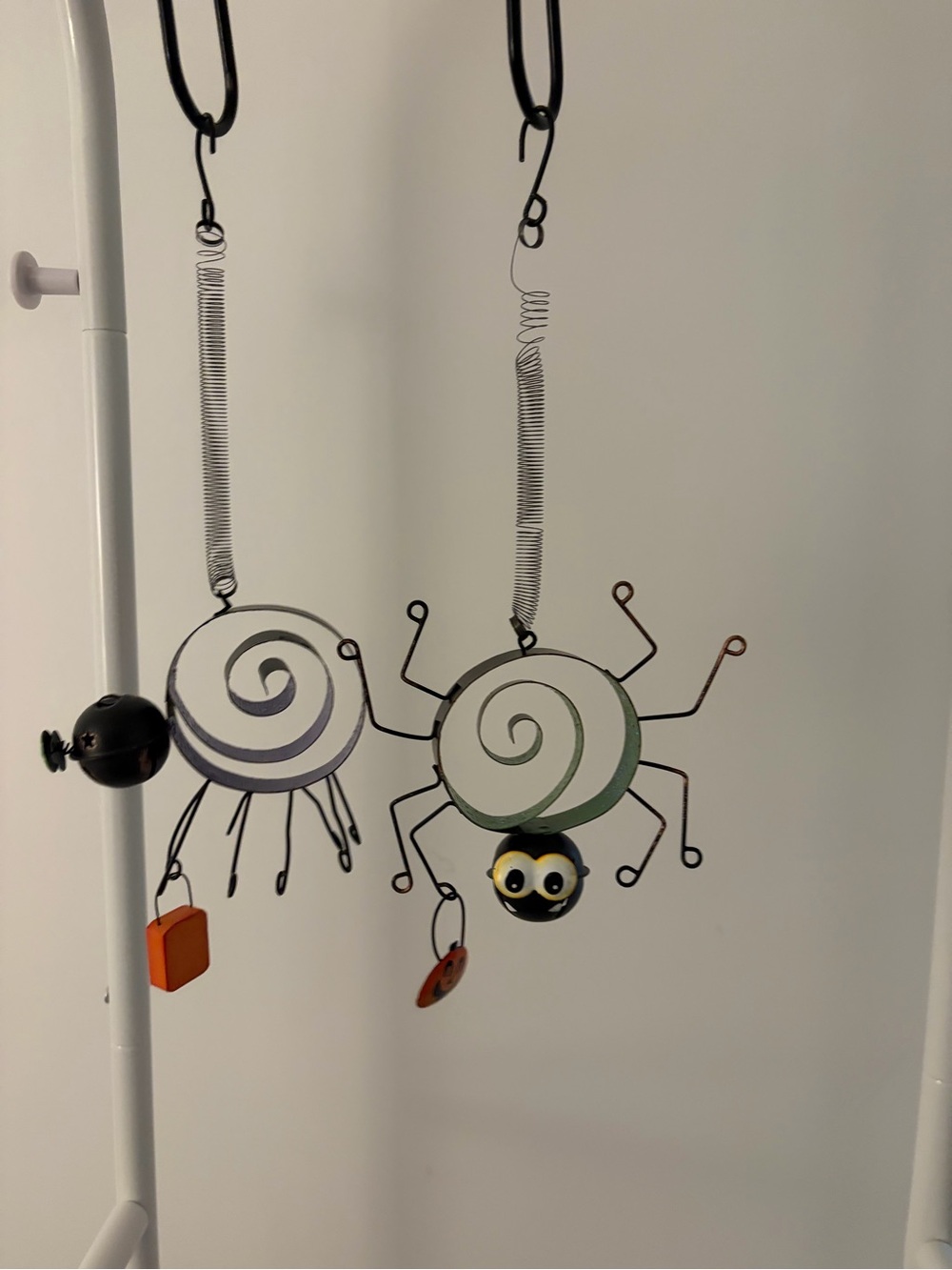 Spider Halloween decor set of 2